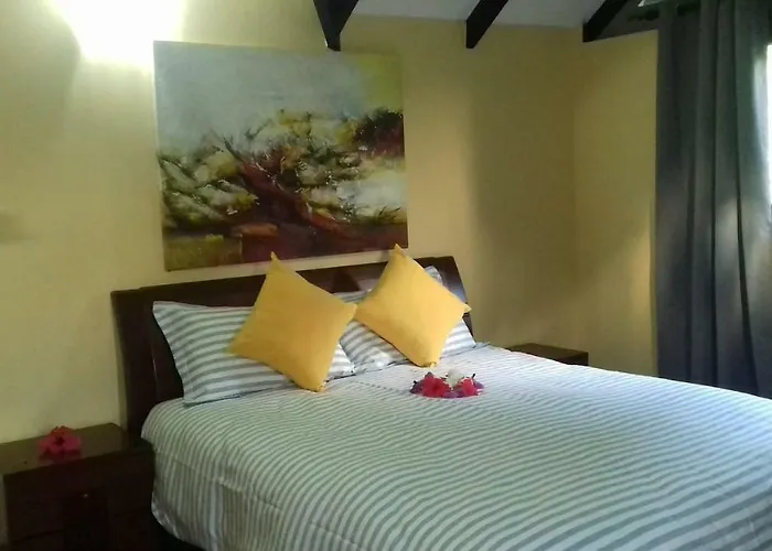 Shay Lyah Self Catering Victoria